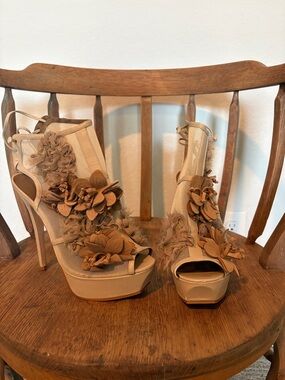 Floral Embellished Platform Heels in Beige - Women's